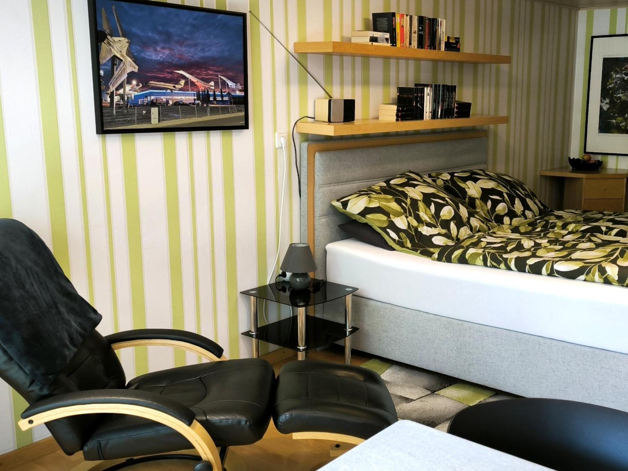 Apartment Gabriele ซินส์ไฮม์ ภายนอก รูปภาพ