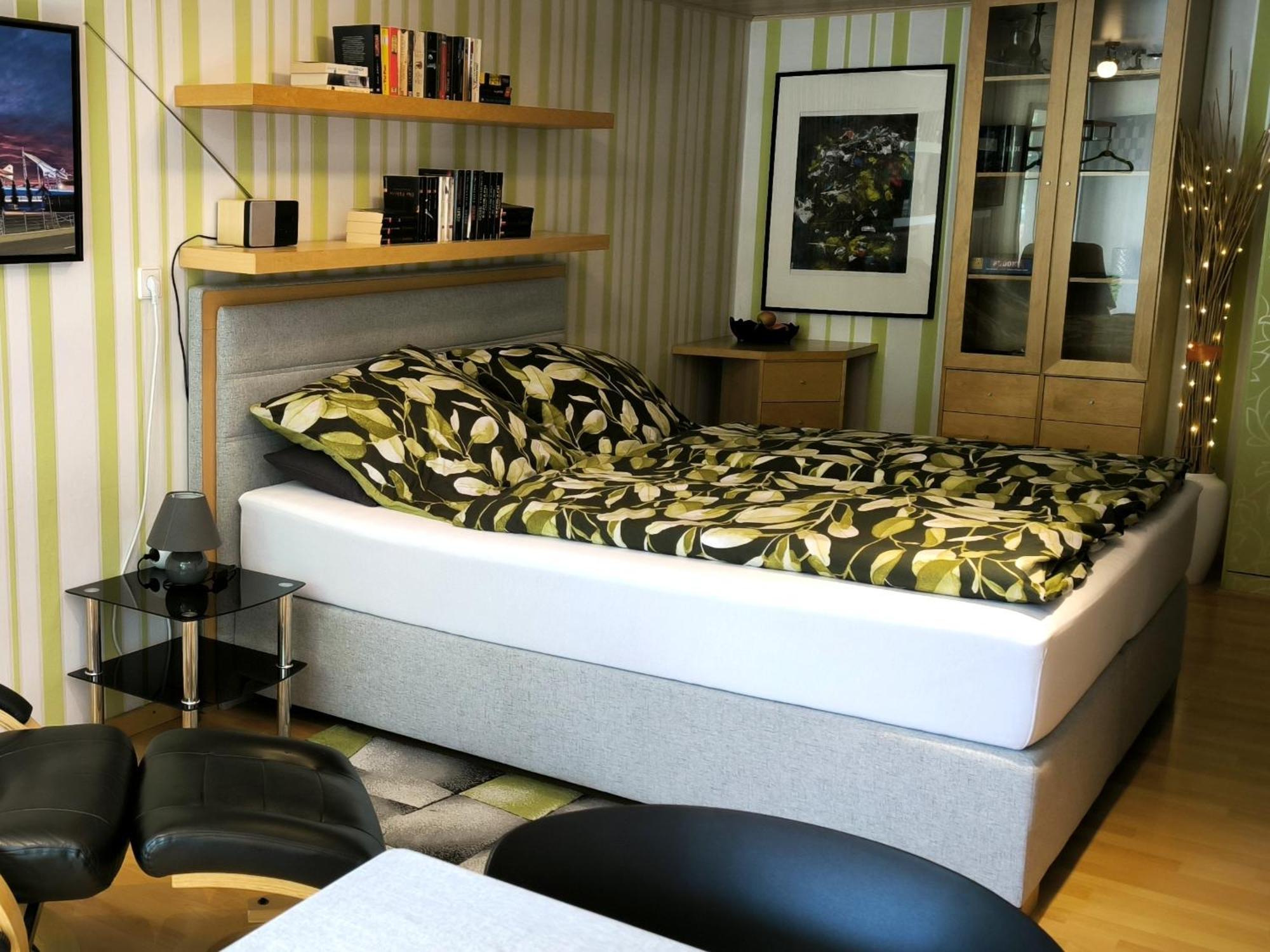 Apartment Gabriele ซินส์ไฮม์ ภายนอก รูปภาพ